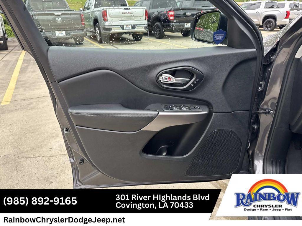 used 2022 Jeep Cherokee car, priced at $26,900