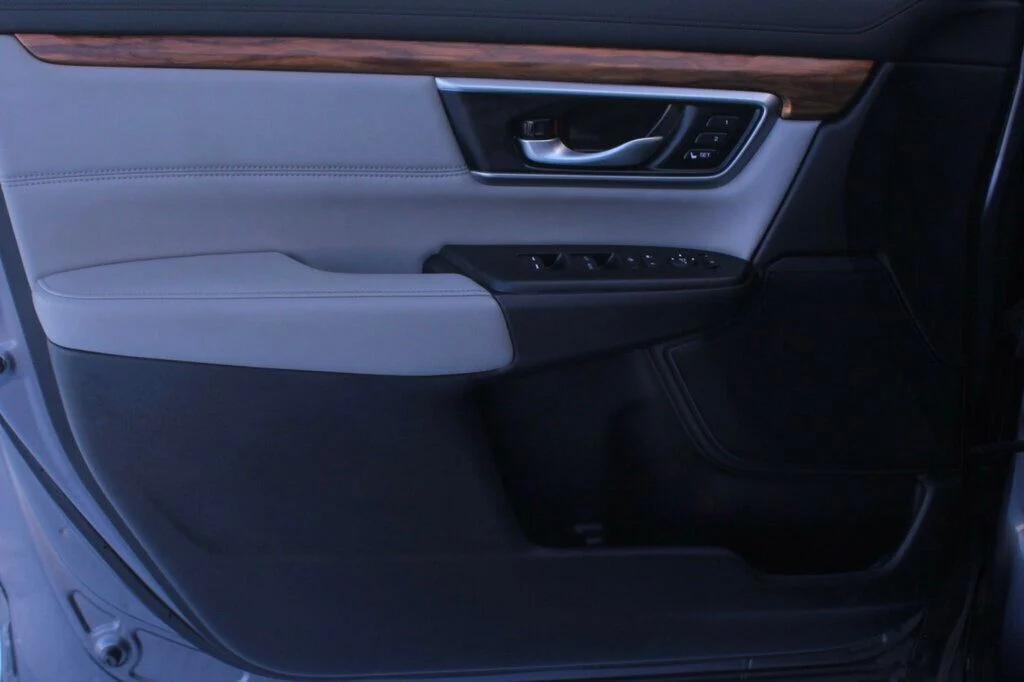 used 2021 Honda CR-V car, priced at $26,997