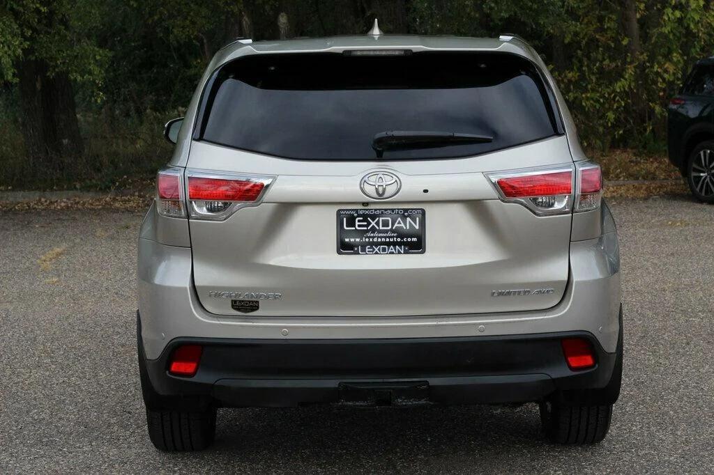 used 2015 Toyota Highlander car, priced at $20,690
