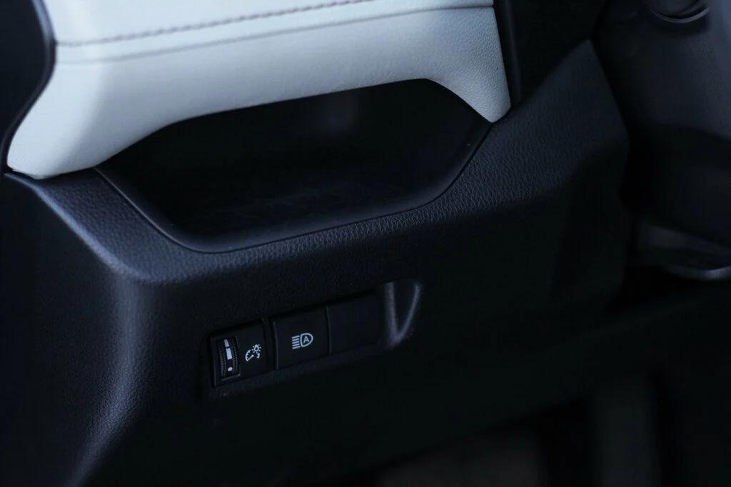 used 2021 Toyota RAV4 Hybrid car, priced at $27,998