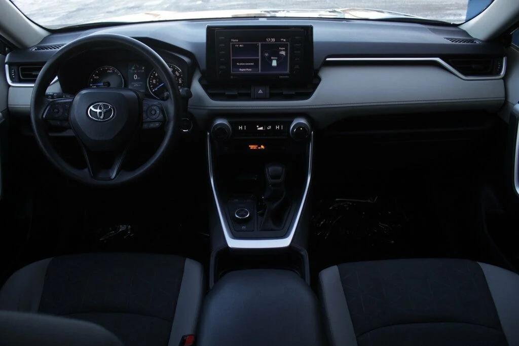 used 2021 Toyota RAV4 Hybrid car, priced at $27,998