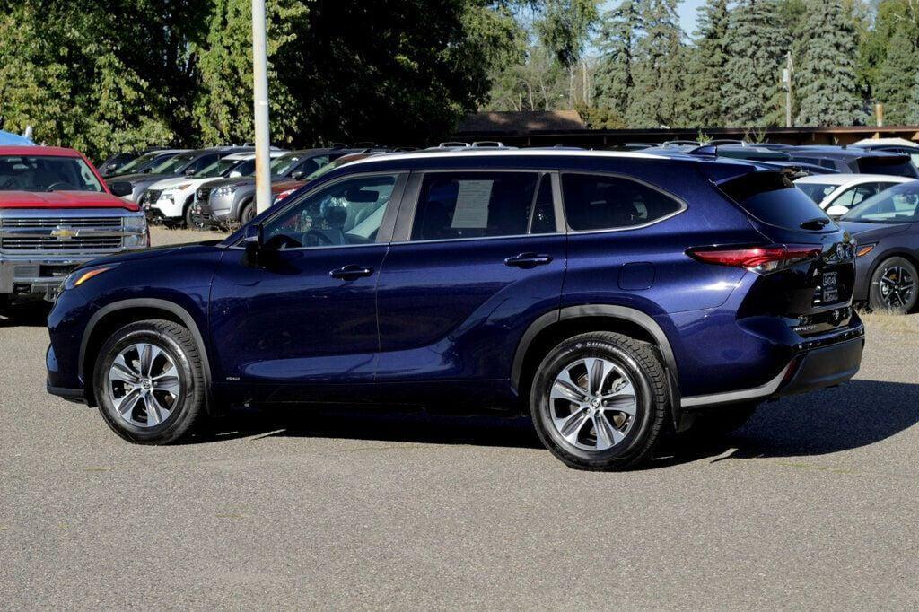 used 2023 Toyota Highlander Hybrid car, priced at $32,988