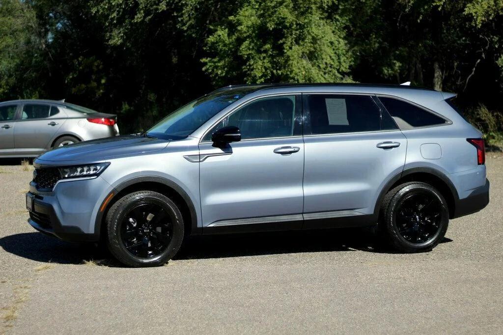 used 2021 Kia Sorento car, priced at $17,988