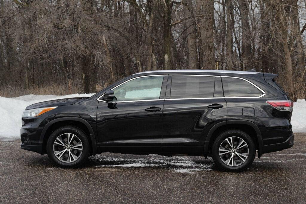 used 2016 Toyota Highlander car, priced at $21,998