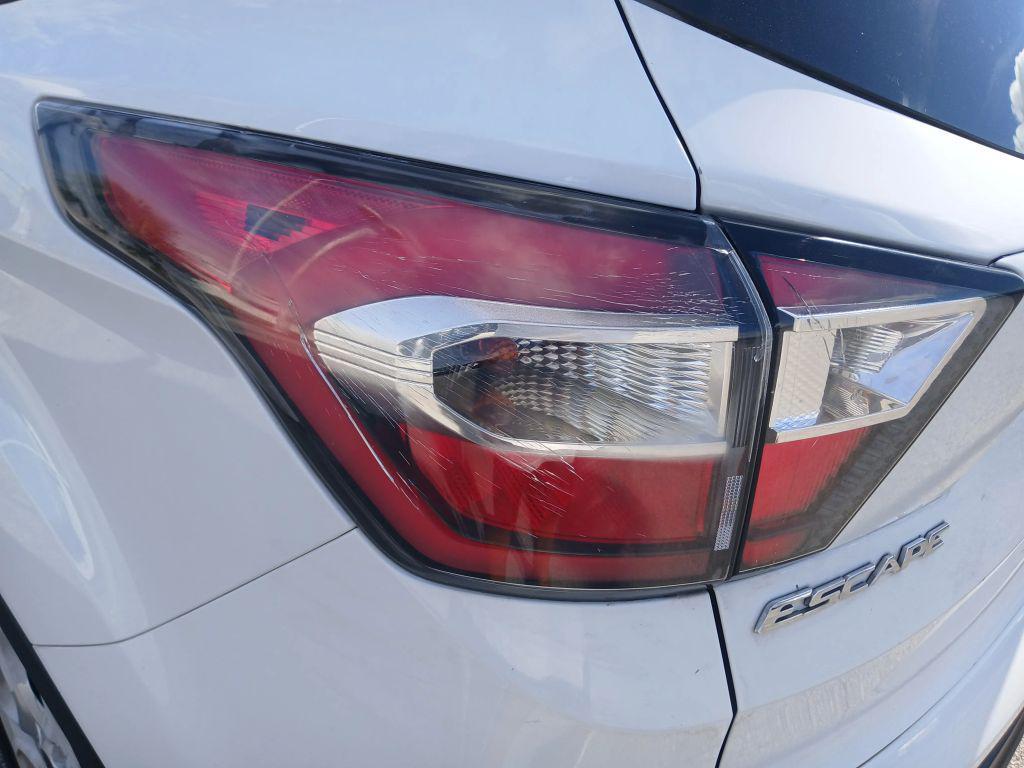 used 2017 Ford Escape car, priced at $5,429