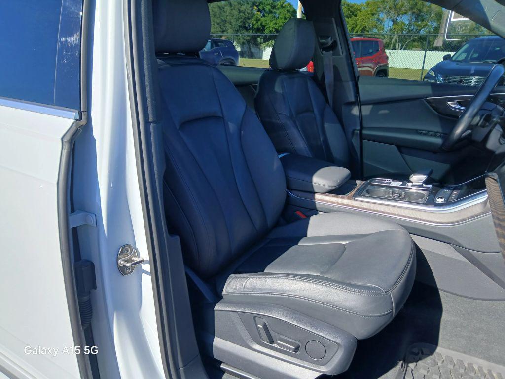 used 2021 Audi Q7 car, priced at $22,848