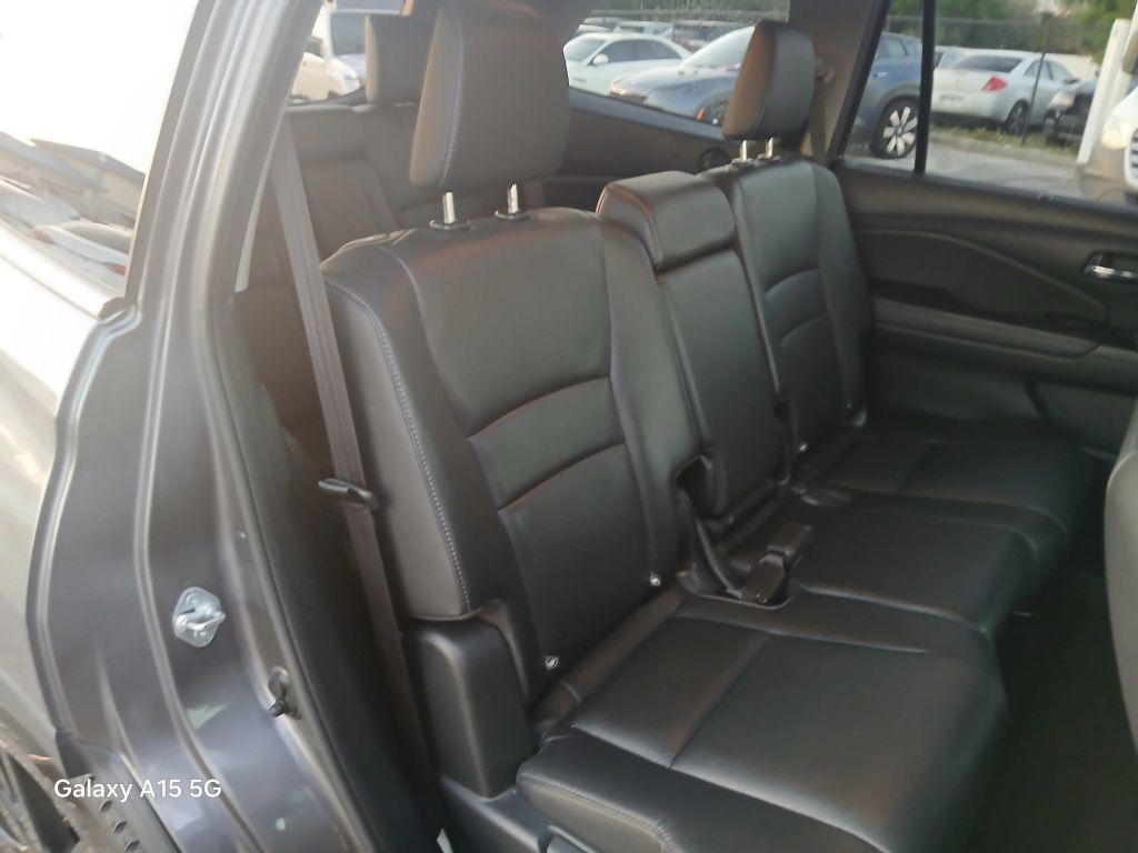 used 2022 Honda Pilot car, priced at $18,227