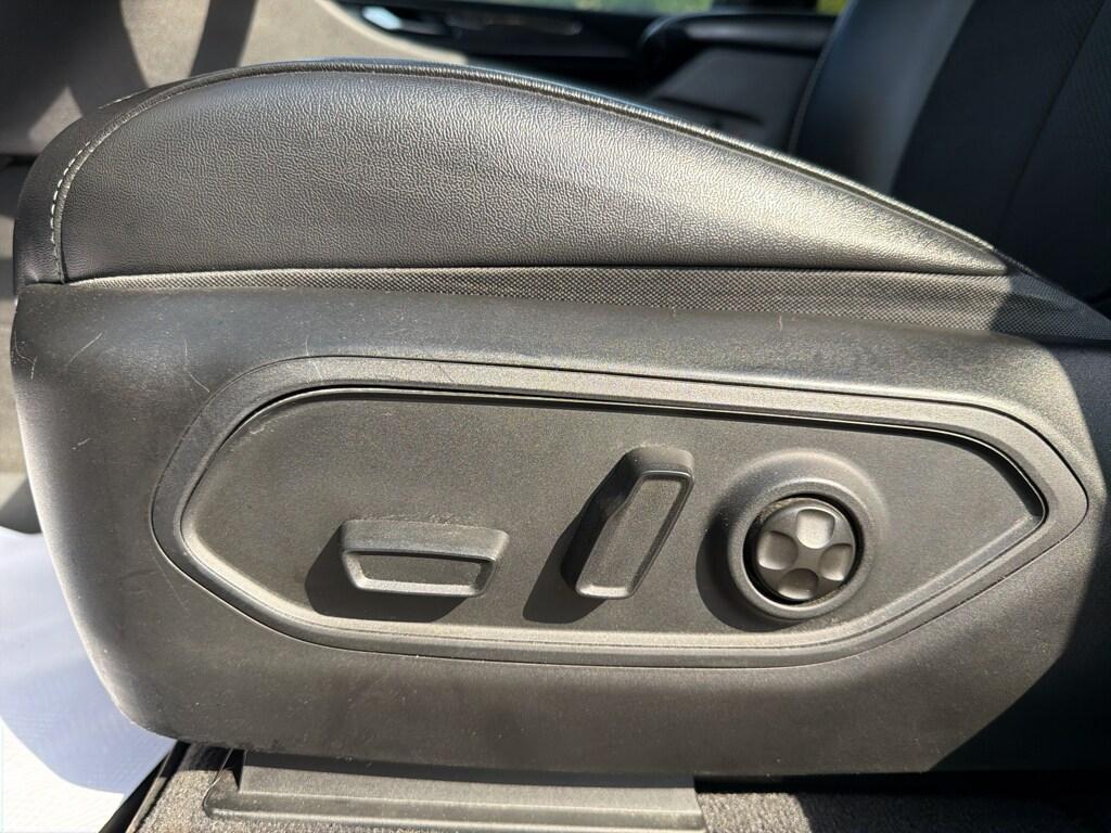 used 2021 Jeep Grand Cherokee L car, priced at $26,599