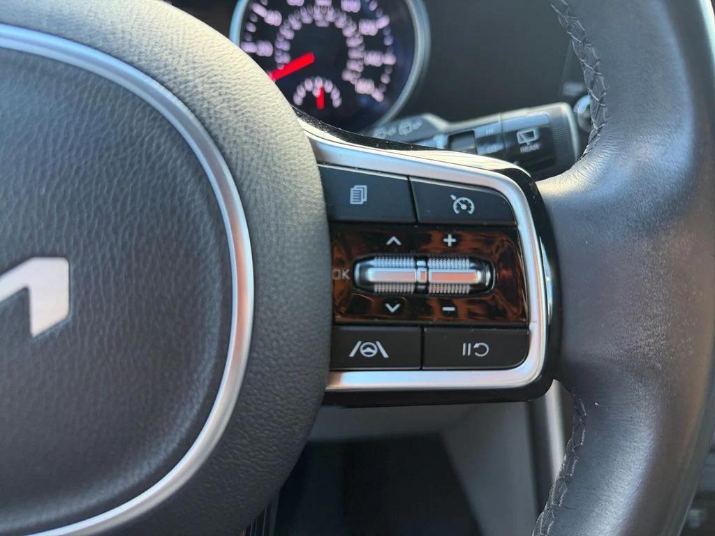 used 2023 Kia Carnival car, priced at $27,991