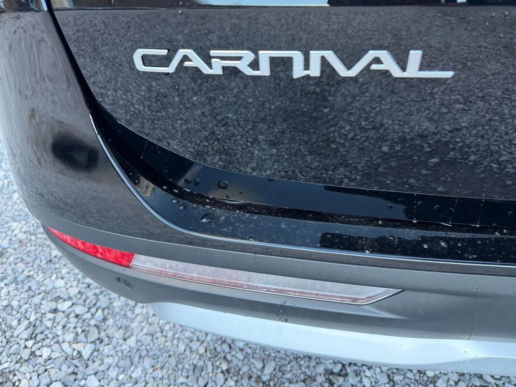 used 2023 Kia Carnival car, priced at $27,991