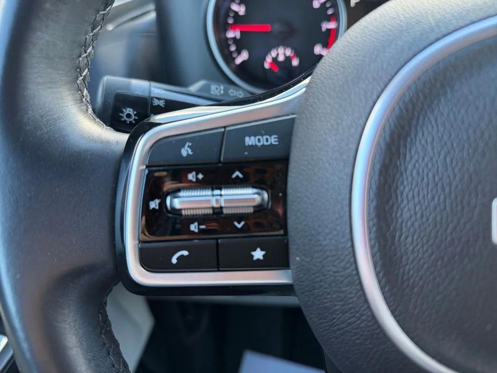 used 2023 Kia Carnival car, priced at $27,991