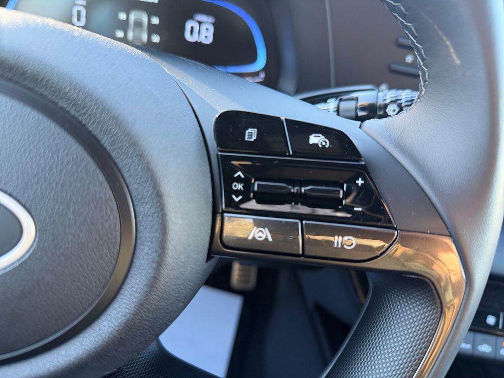 used 2025 Hyundai Elantra car, priced at $21,525