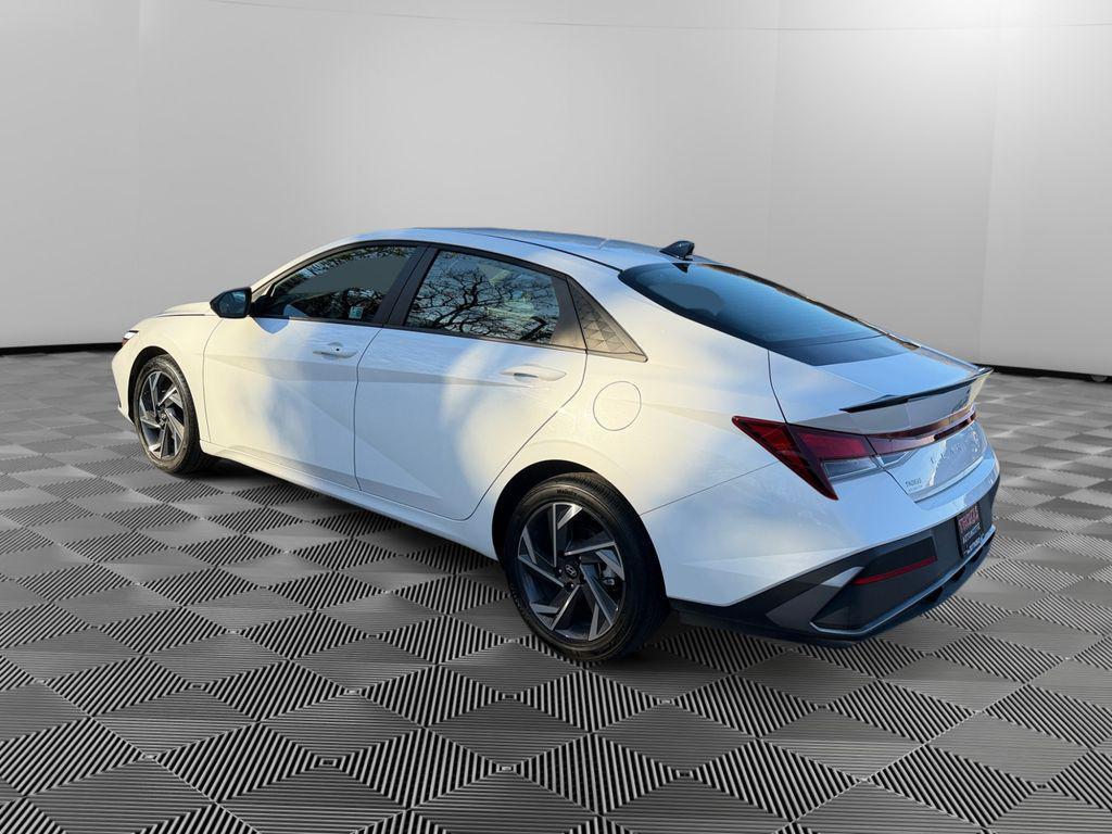 used 2025 Hyundai Elantra car, priced at $21,525