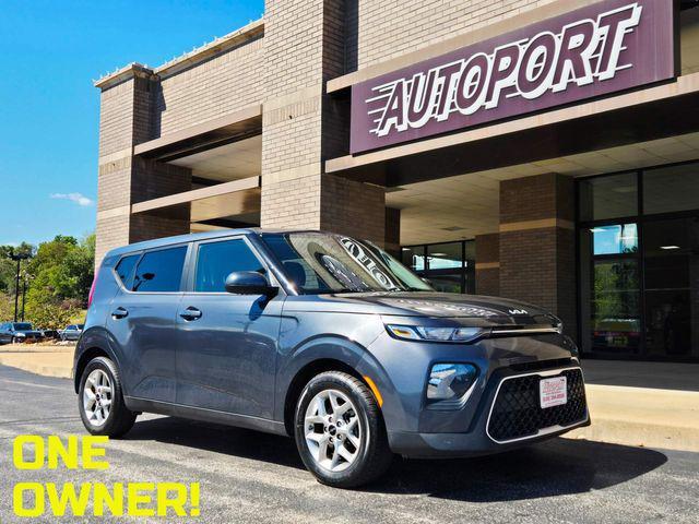 used 2022 Kia Soul car, priced at $14,366