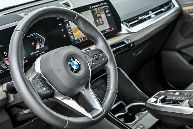 BMW X1 view 32
