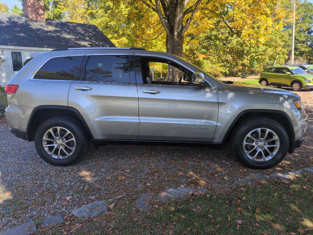 used 2015 Jeep Grand Cherokee car, priced at $14,475