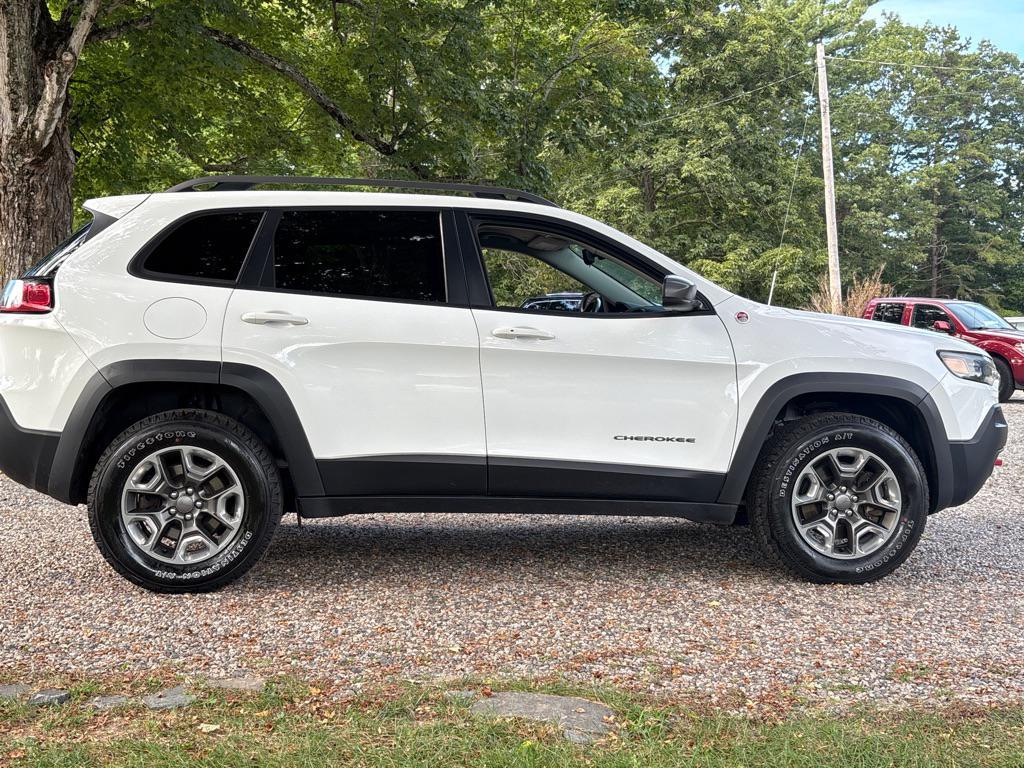 used 2019 Jeep Cherokee car, priced at $17,475