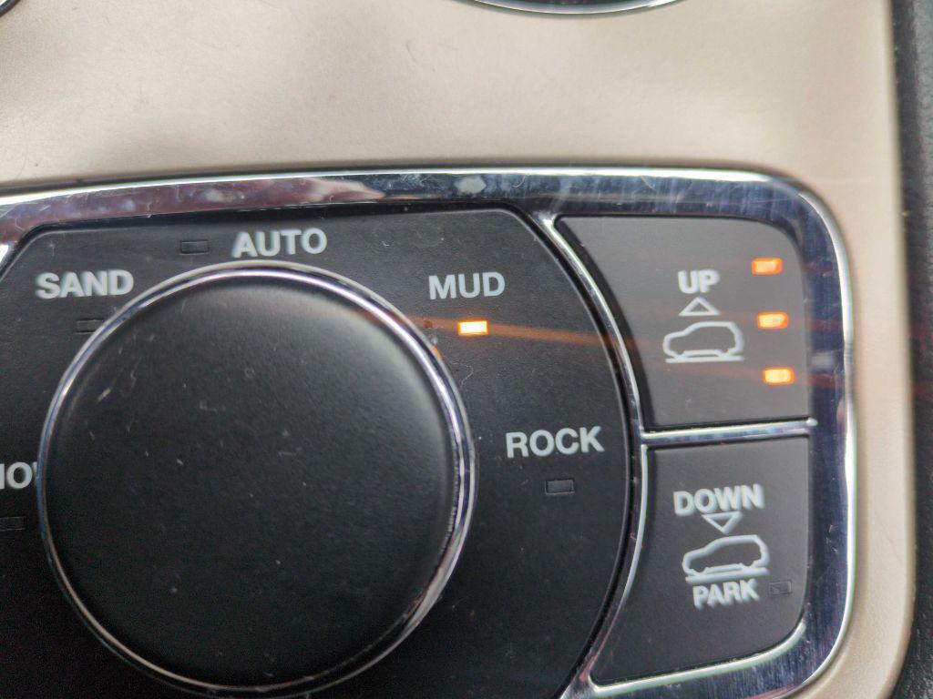 used 2016 Jeep Grand Cherokee car, priced at $16,475