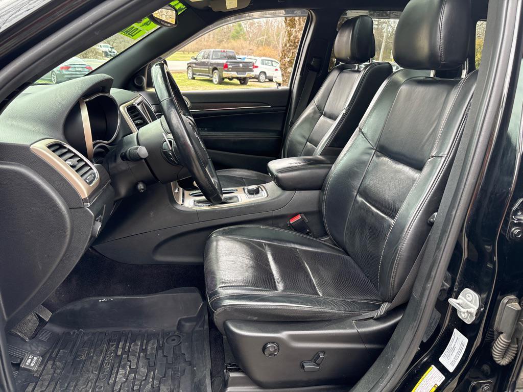 used 2017 Jeep Grand Cherokee car, priced at $16,475