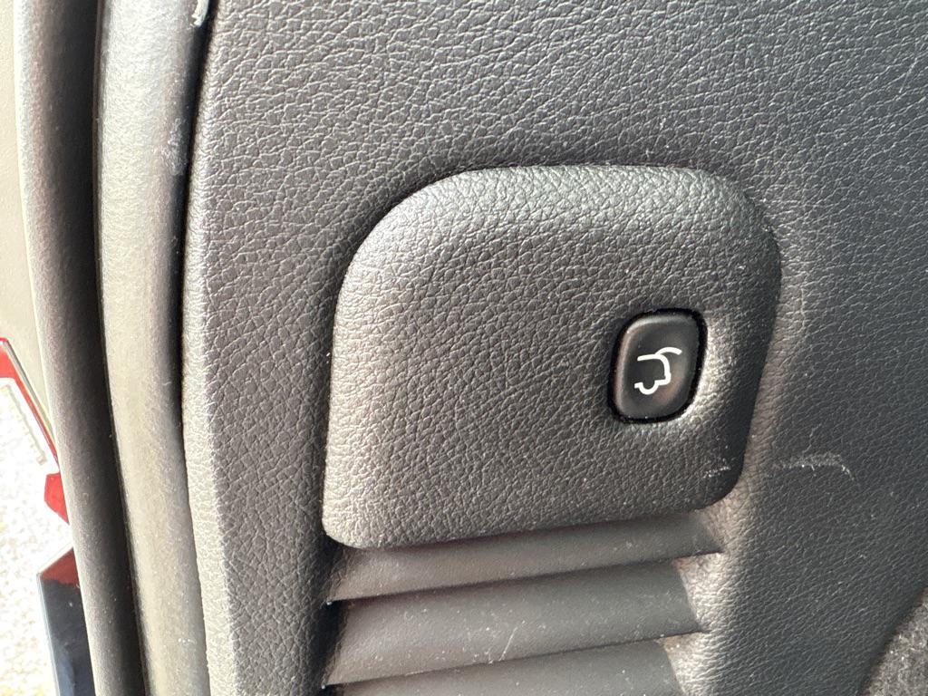 used 2017 Jeep Grand Cherokee car, priced at $16,475