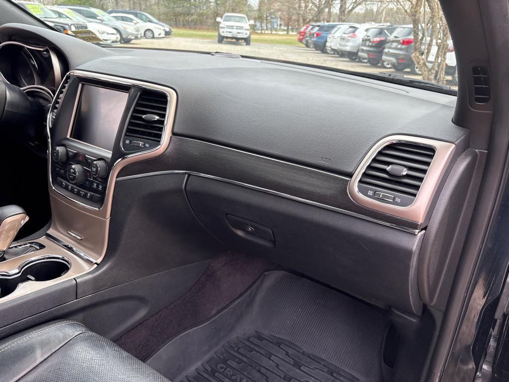 used 2017 Jeep Grand Cherokee car, priced at $16,475