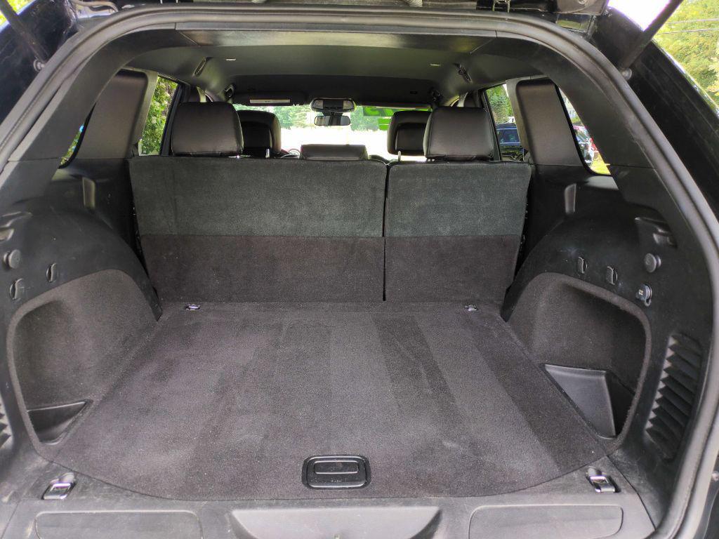 used 2019 Jeep Grand Cherokee car, priced at $18,475