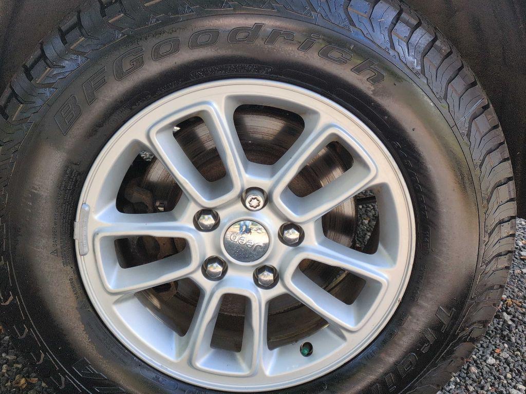 used 2019 Jeep Grand Cherokee car, priced at $18,475