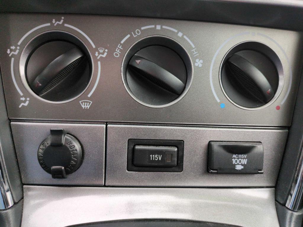 used 2006 Pontiac Vibe car, priced at $7,900