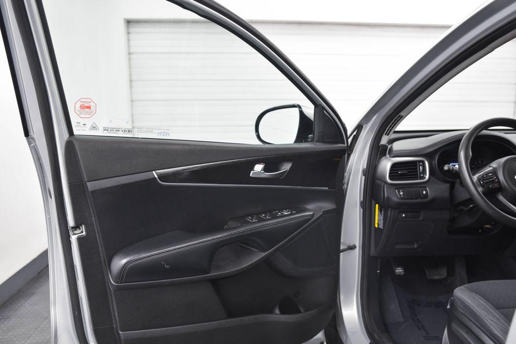 used 2018 Kia Sorento car, priced at $10,571