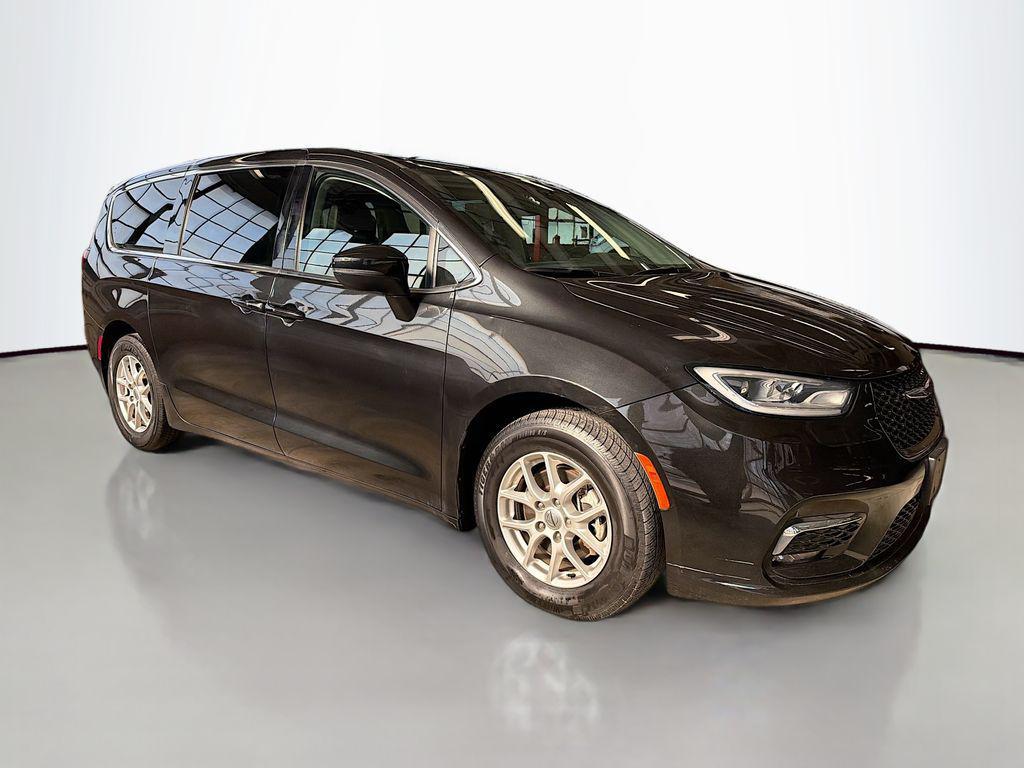 used 2023 Chrysler Pacifica car, priced at $23,995