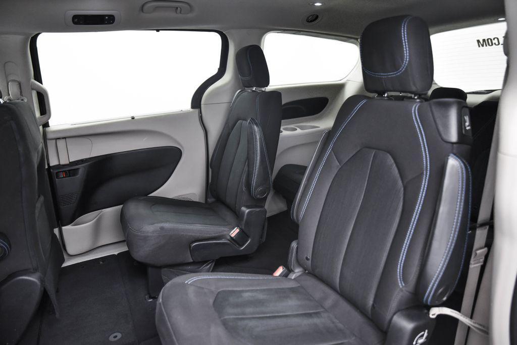 used 2021 Chrysler Pacifica car, priced at $16,550