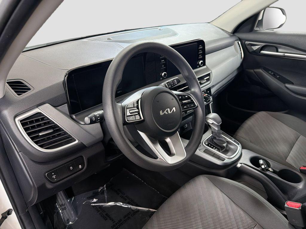 used 2024 Kia Seltos car, priced at $22,595