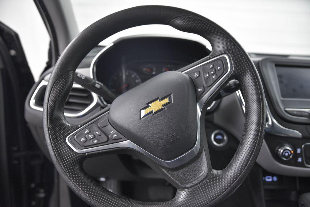 used 2023 Chevrolet Equinox car, priced at $19,595