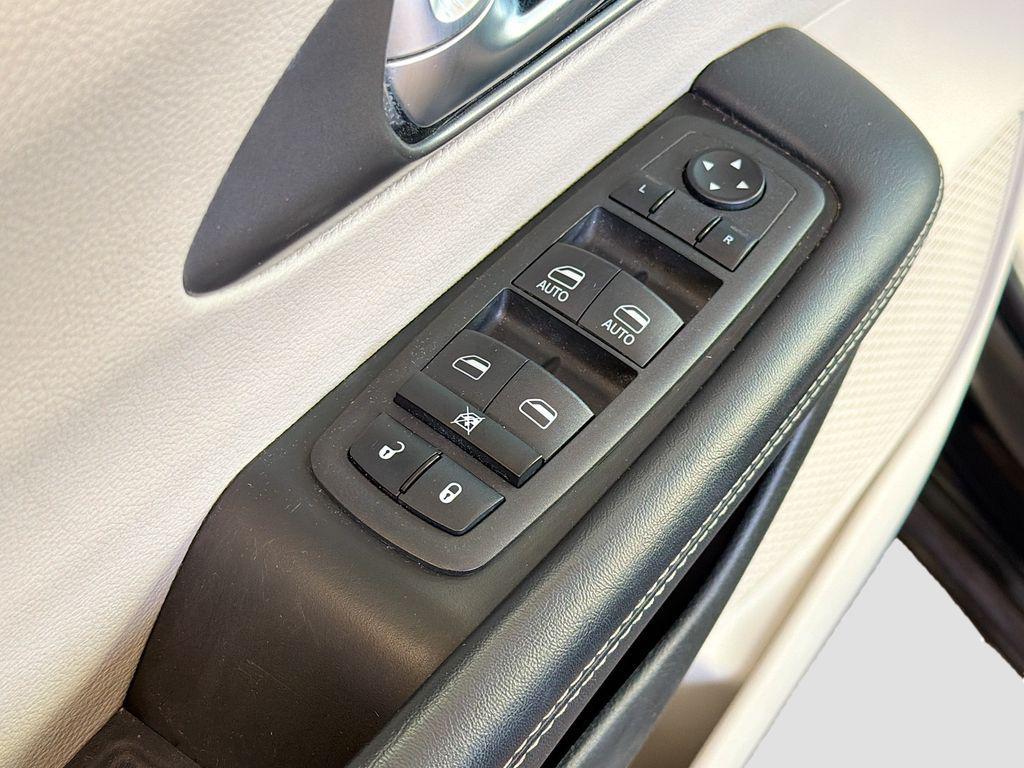 used 2023 Chrysler Pacifica car, priced at $23,995