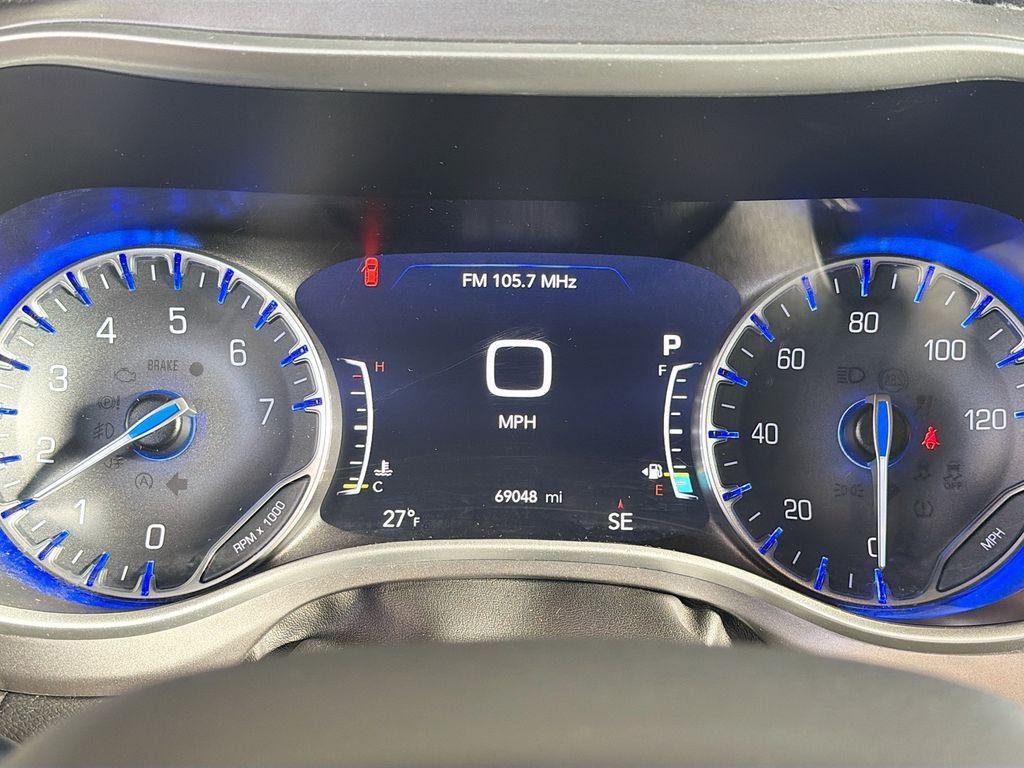 used 2023 Chrysler Pacifica car, priced at $23,995