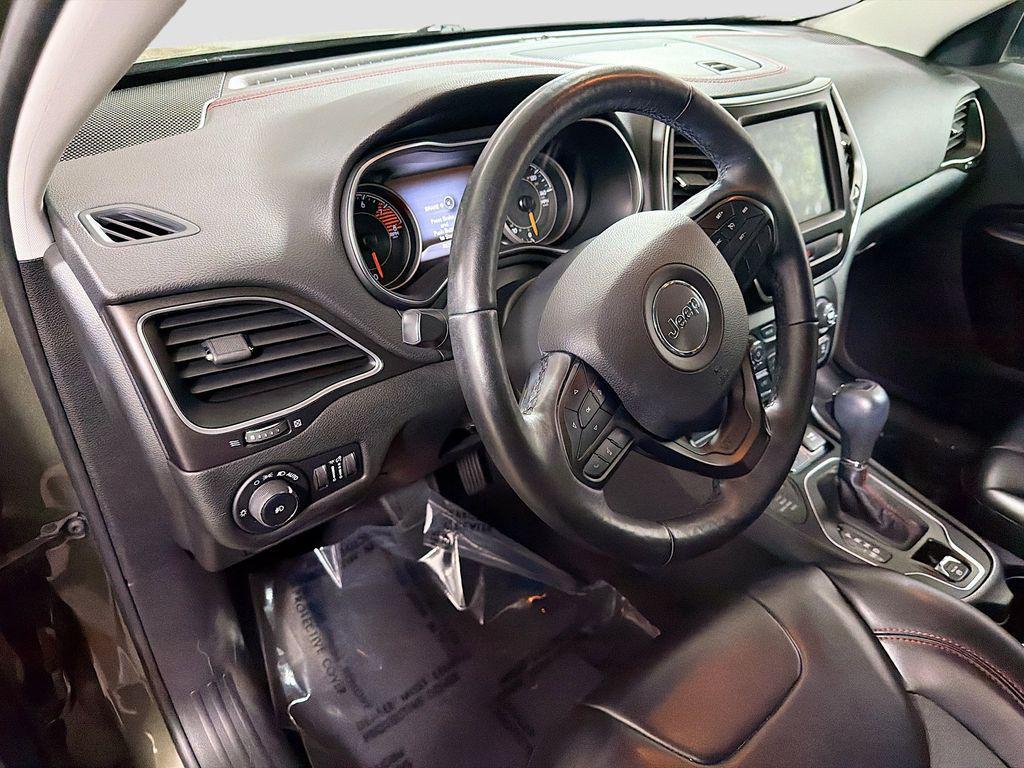 used 2019 Jeep Cherokee car, priced at $16,595