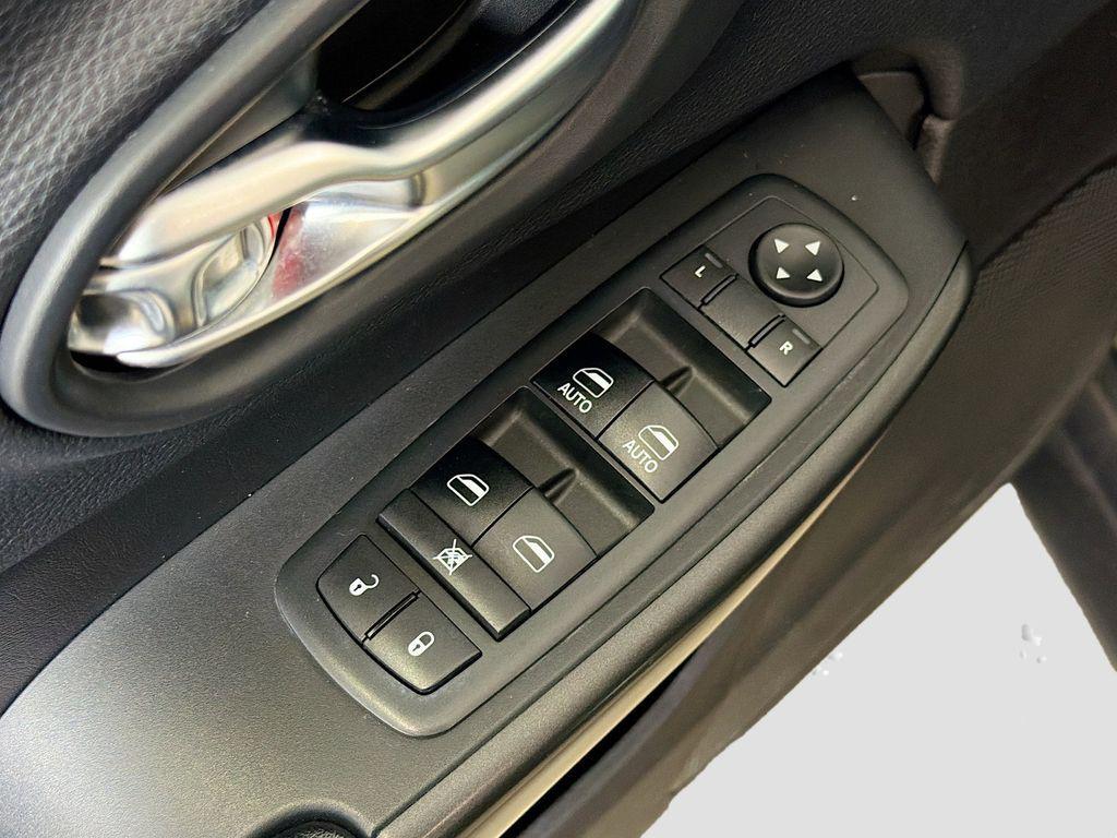 used 2019 Jeep Cherokee car, priced at $16,595
