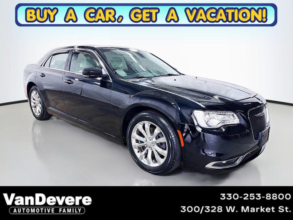 used 2016 Chrysler 300 car