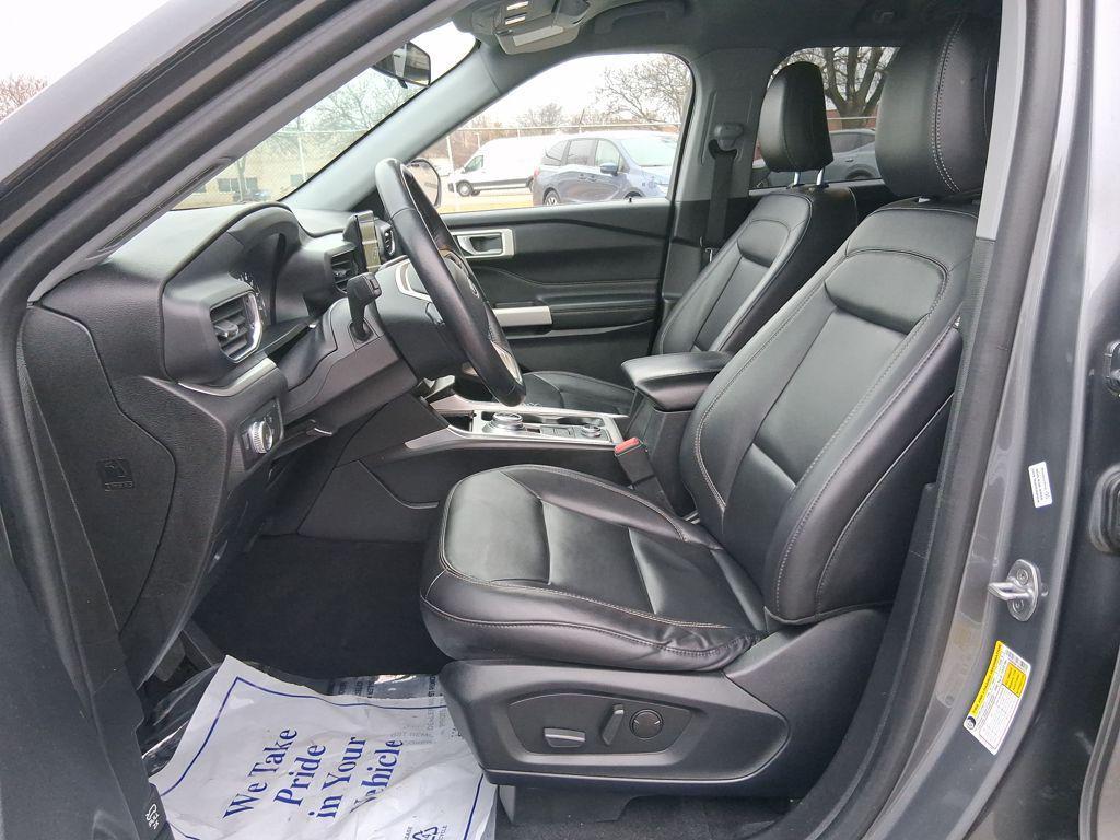 used 2022 Ford Explorer car, priced at $25,895