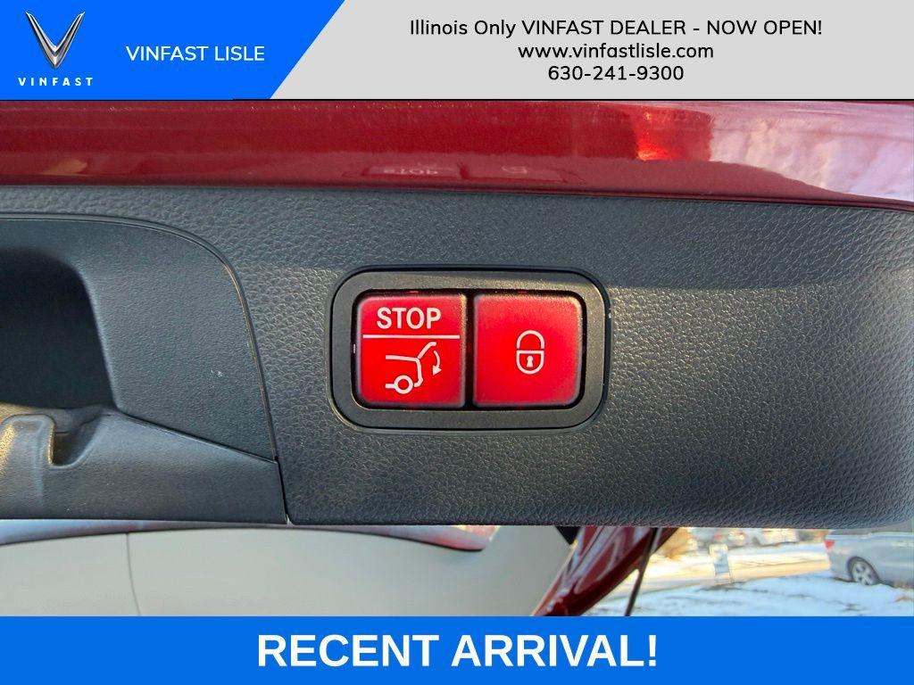 used 2017 Mercedes-Benz GLC 300 car, priced at $16,489