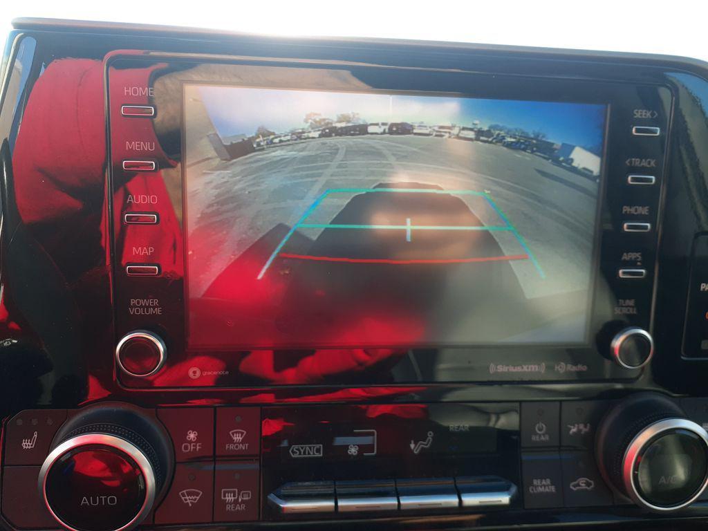 used 2022 Toyota Highlander car, priced at $31,900