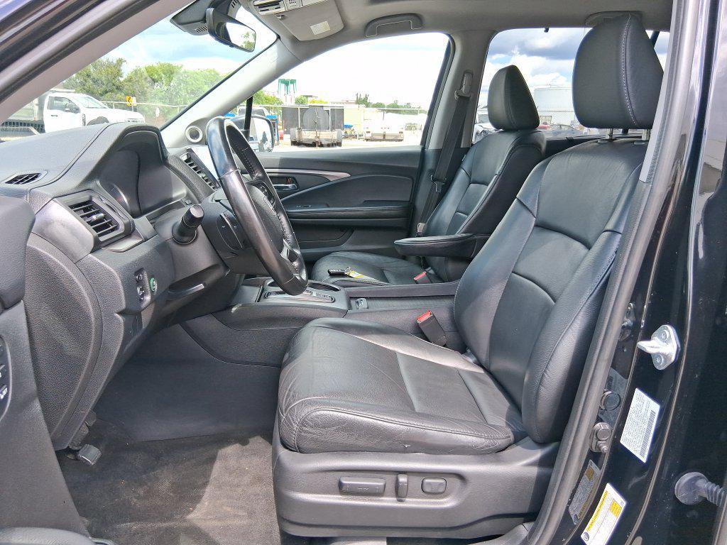 used 2022 Honda Pilot car, priced at $21,407