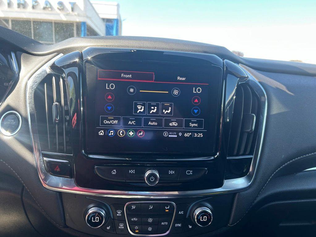 used 2023 Chevrolet Traverse car, priced at $25,911
