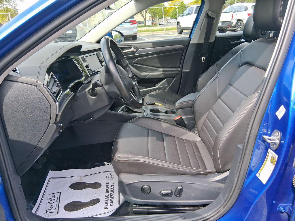 used 2023 Volkswagen Jetta car, priced at $18,211
