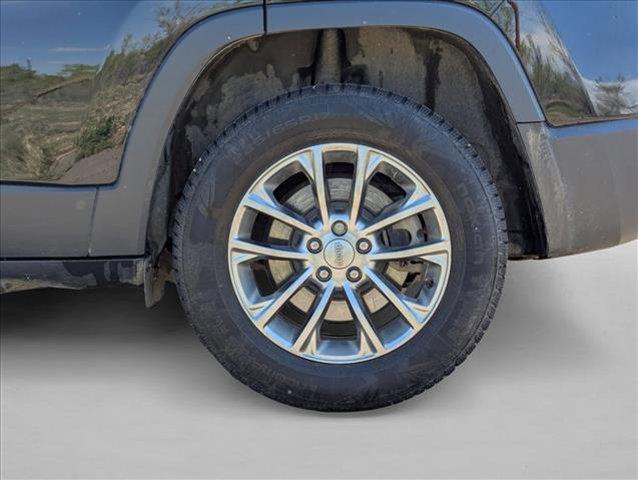 used 2019 Jeep Cherokee car, priced at $19,790
