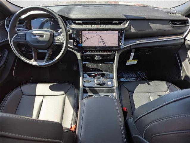new 2026 Jeep Grand Cherokee car, priced at $41,990