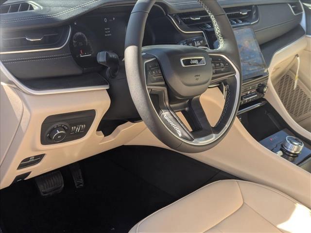 new 2025 Jeep Grand Cherokee car, priced at $49,800