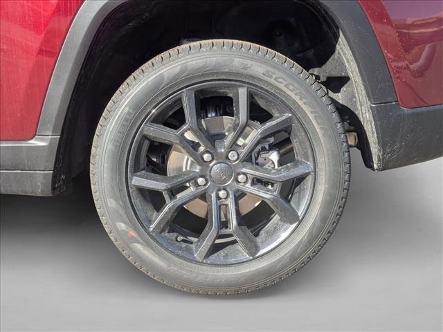 new 2025 Jeep Grand Cherokee car, priced at $49,800