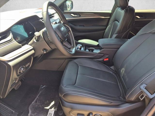 new 2026 Jeep Grand Cherokee car, priced at $53,290