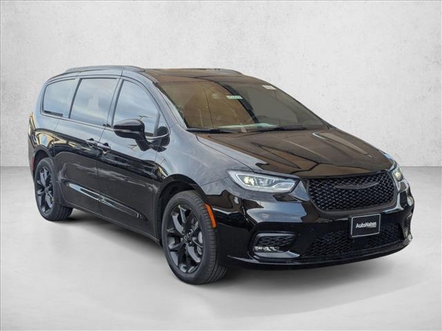 new 2026 Chrysler Pacifica car, priced at $49,790
